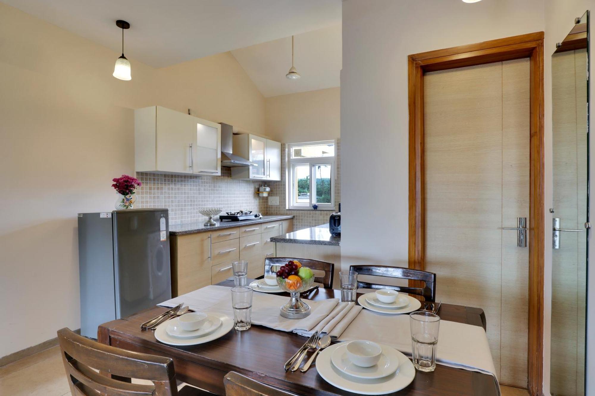Veera Strand Park Serviced Apartments Near كالانغيُت المظهر الخارجي الصورة